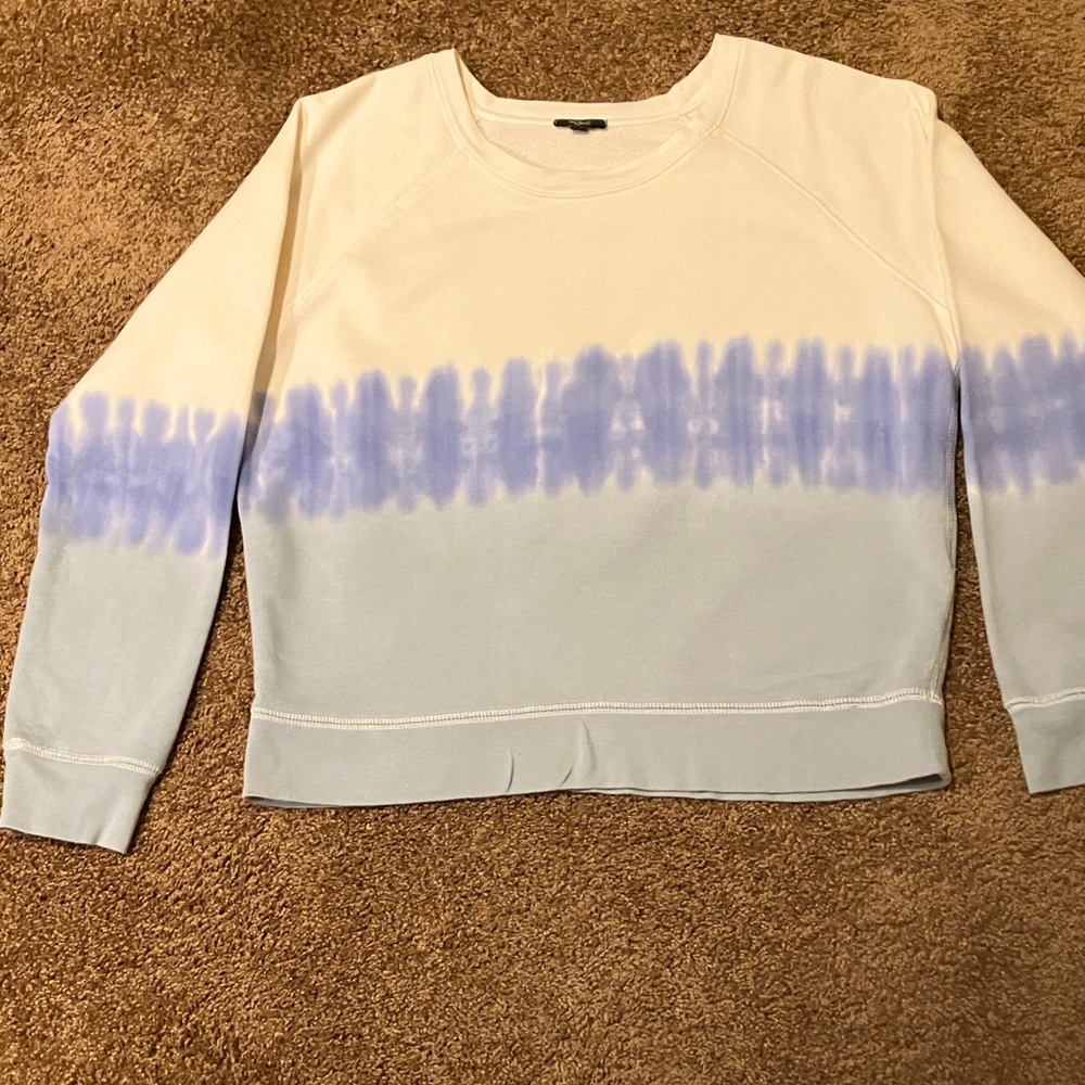 RAILS. Cream Sweatshirt w/ blue in the middle & at the bottom portion. Size S.